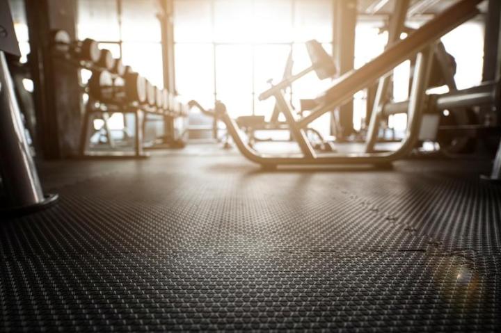 Quels sont les bénéfices mentaux et émotionnels des cours de sport collectifs ? Clamart